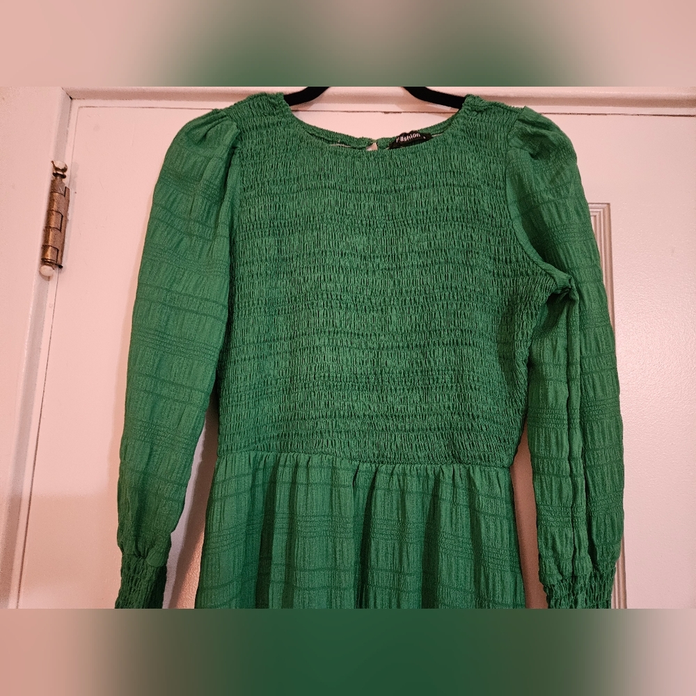 Long Sleeve Smoked Maxi Dress with Elastic Fitted Waist Size Small - Picture 4 of 6